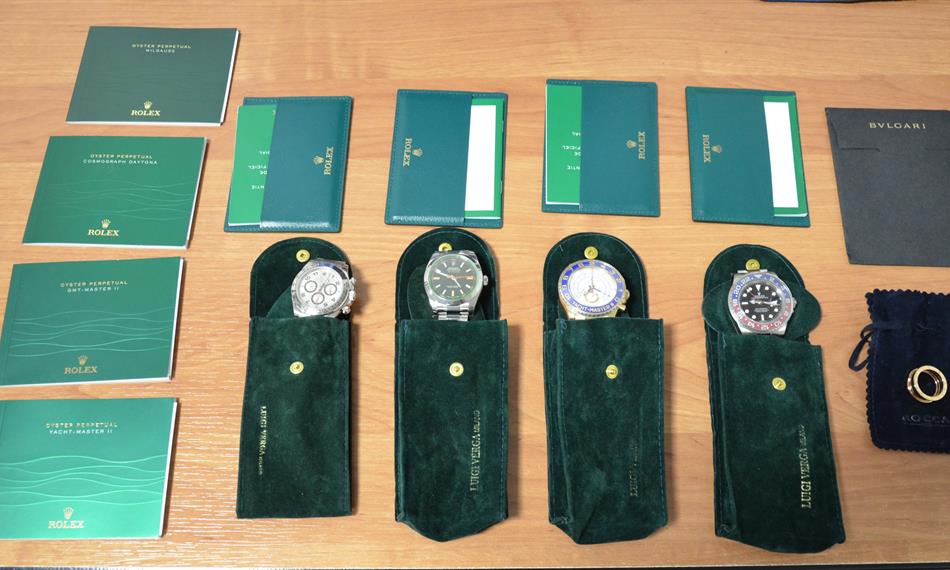 2015-6-11-89foto hlavní - hodinky.jpg